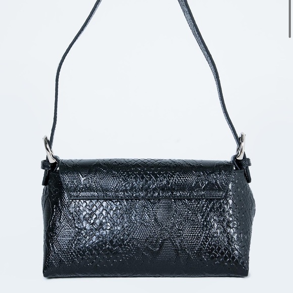 The Leon Black by Nakedvice - Picture 5 of 5